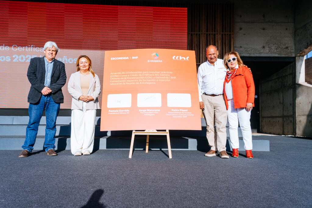 Firma Convenio CChC, Escondida E-Mineras